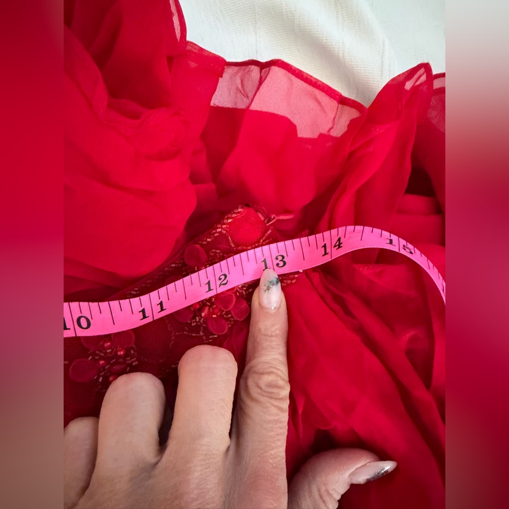 Mahima Mahajan lehenga Bottom & Dupatta only - Picture 6 of 9